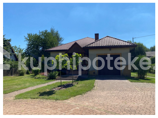 Parterowy dom z podjazdem z kostki i zielenią wokół, sprzedaż wierzytelności hipotecznej