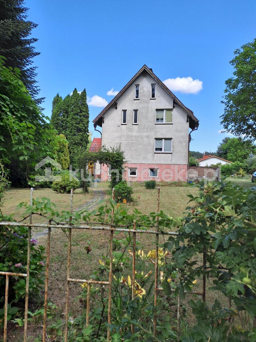 Dom dwupiętrowy, jednorodzinny na dużej działce - zabezpieczenie wierzytelności hipotecznej