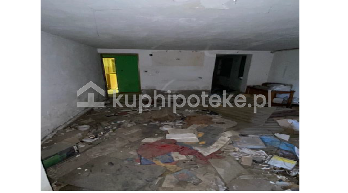 Opuszczony dom pod Łodzią - Rąbień - sprzedaż wierzytelności hipotecznych - 2