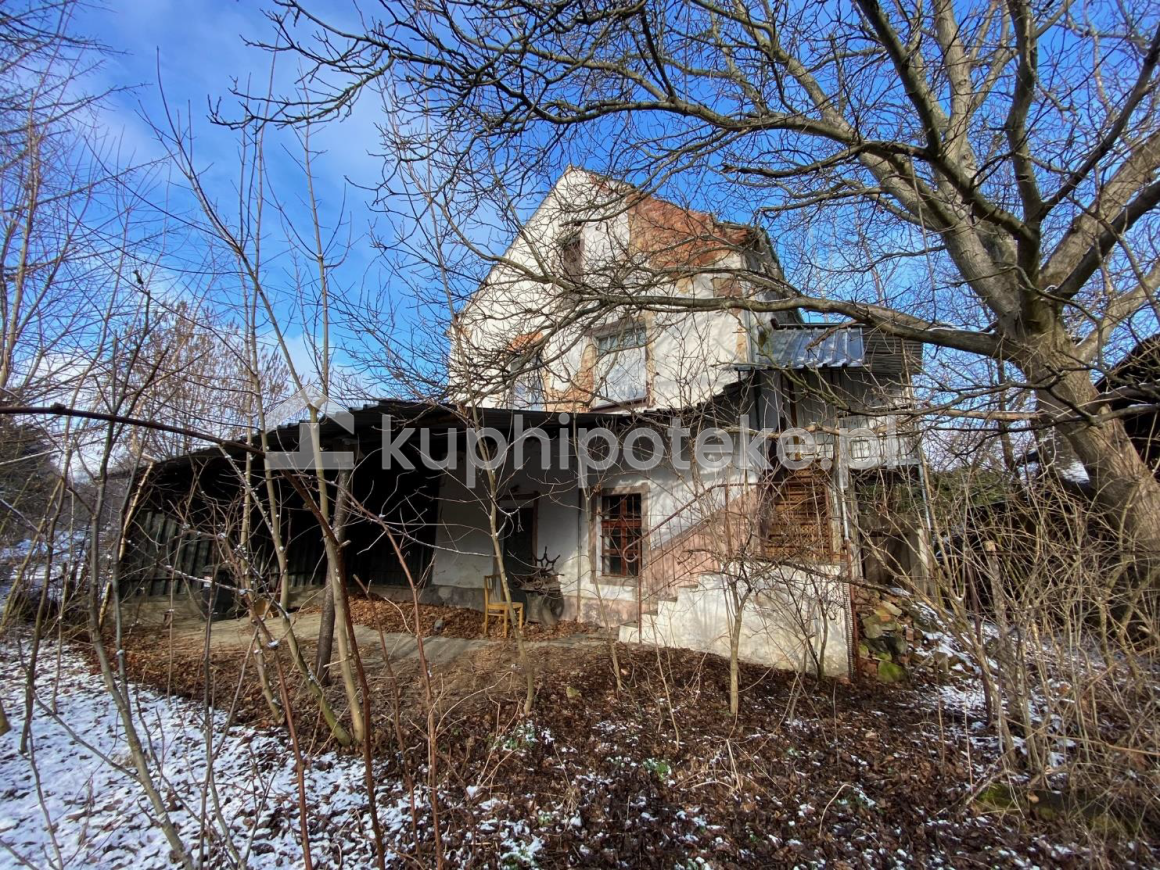 Przedmiot zabezpieczenia - dom w miejscowości Szklary z budynkiem gospodarczym - Szklary - sprzedaż wierzytelności hipotecznych - 1