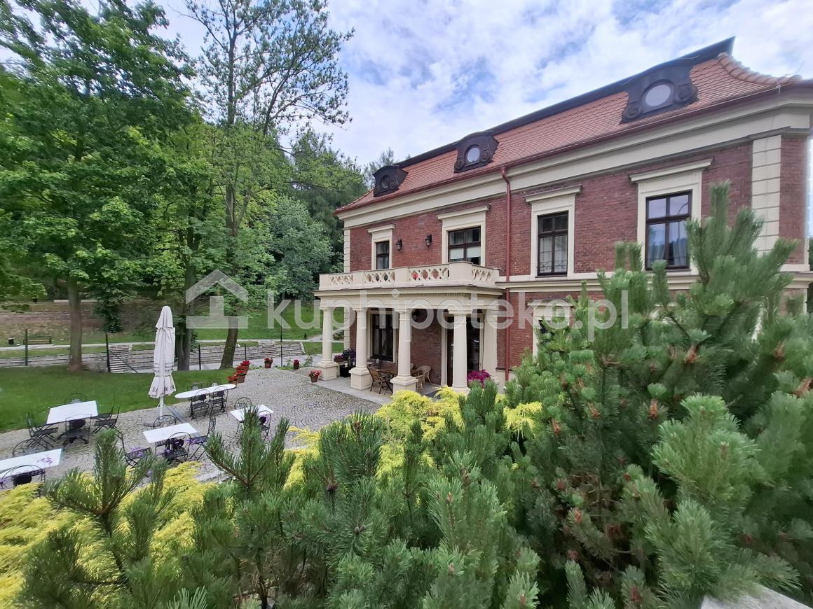 Kompleks hotelowy z zapleczem spa i rehabilitacji w Jedlinie-Zdroju - Jedlina-Zdrój - sprzedaż wierzytelności hipotecznych - 2