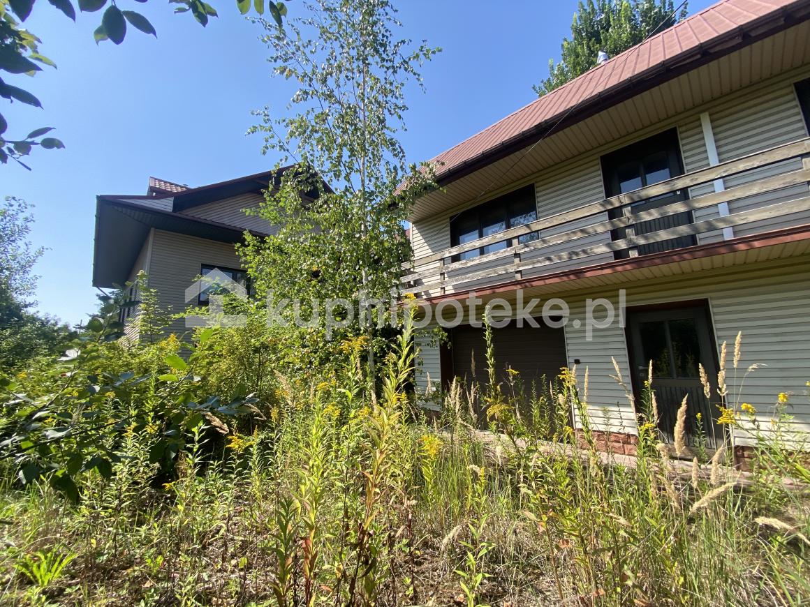 piętrowy dom jednorodzinny z tarasem i garażami, Kolbuszowa Dolna, sprzedaż wierzytelności hipotecznej