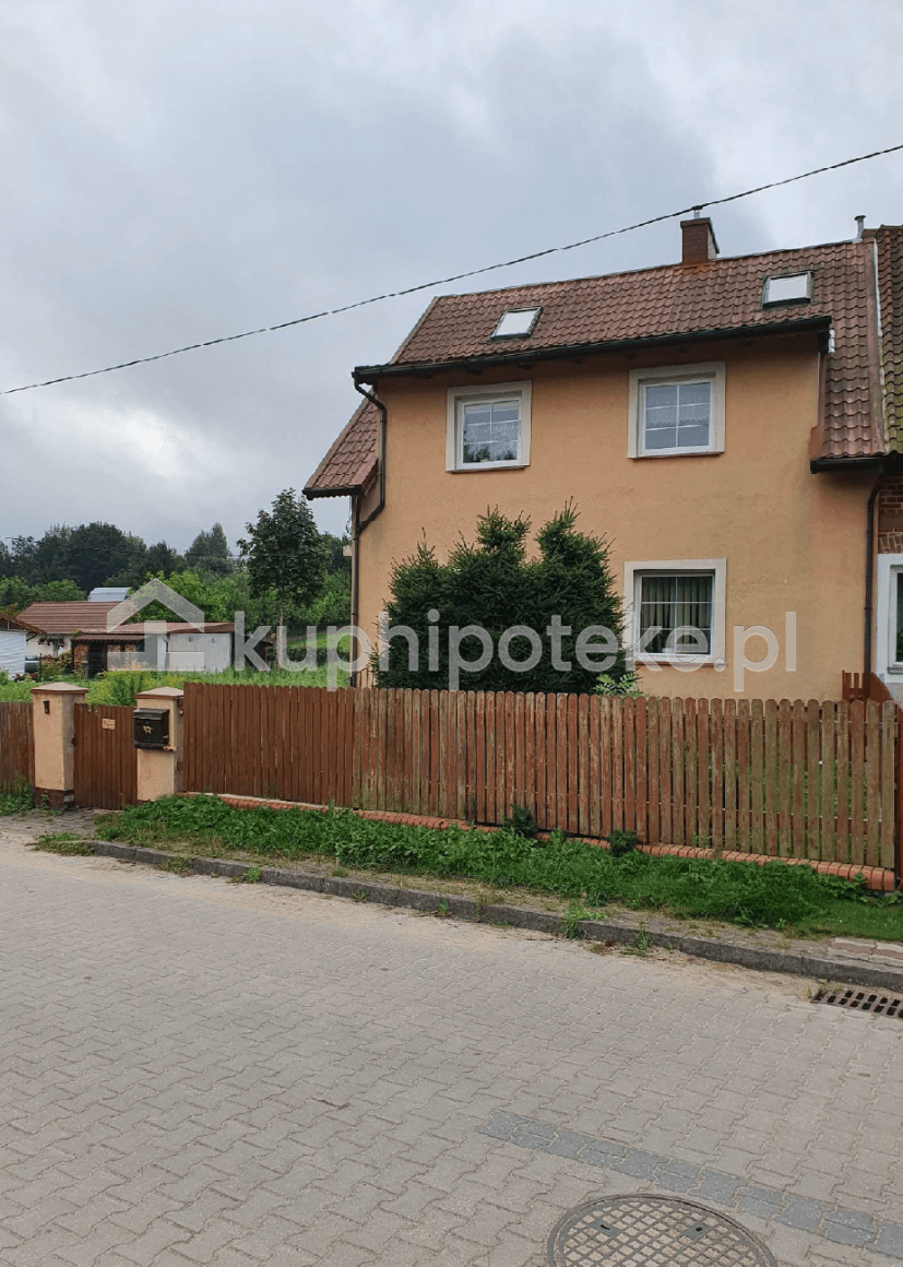 Dom nad Jeziorem, Kajkowo - przedmiot wierzytelności hipotecznej