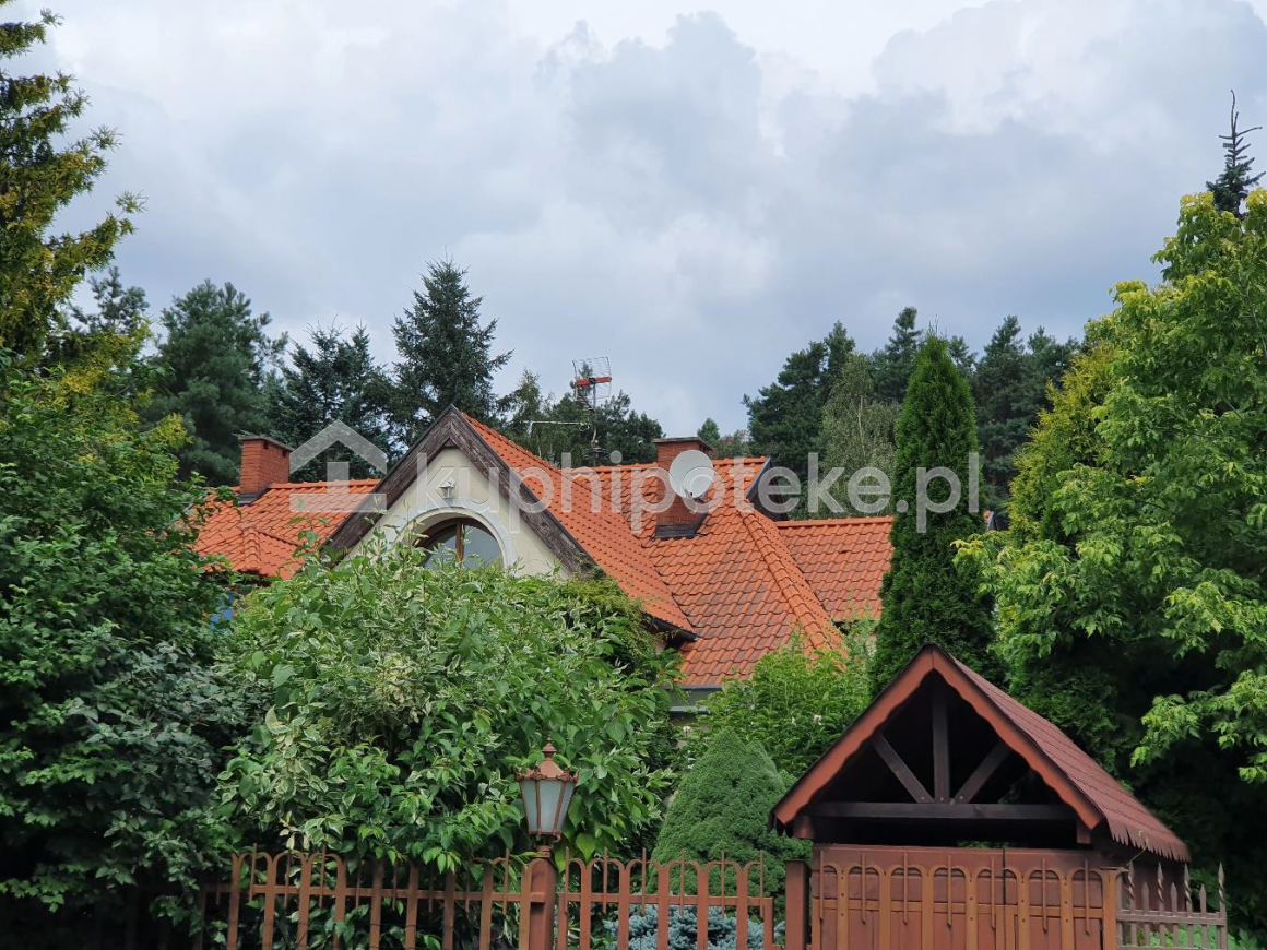 Okazały dom z dużą działką w Poznaniu - sprzedaż długu hipotecznego