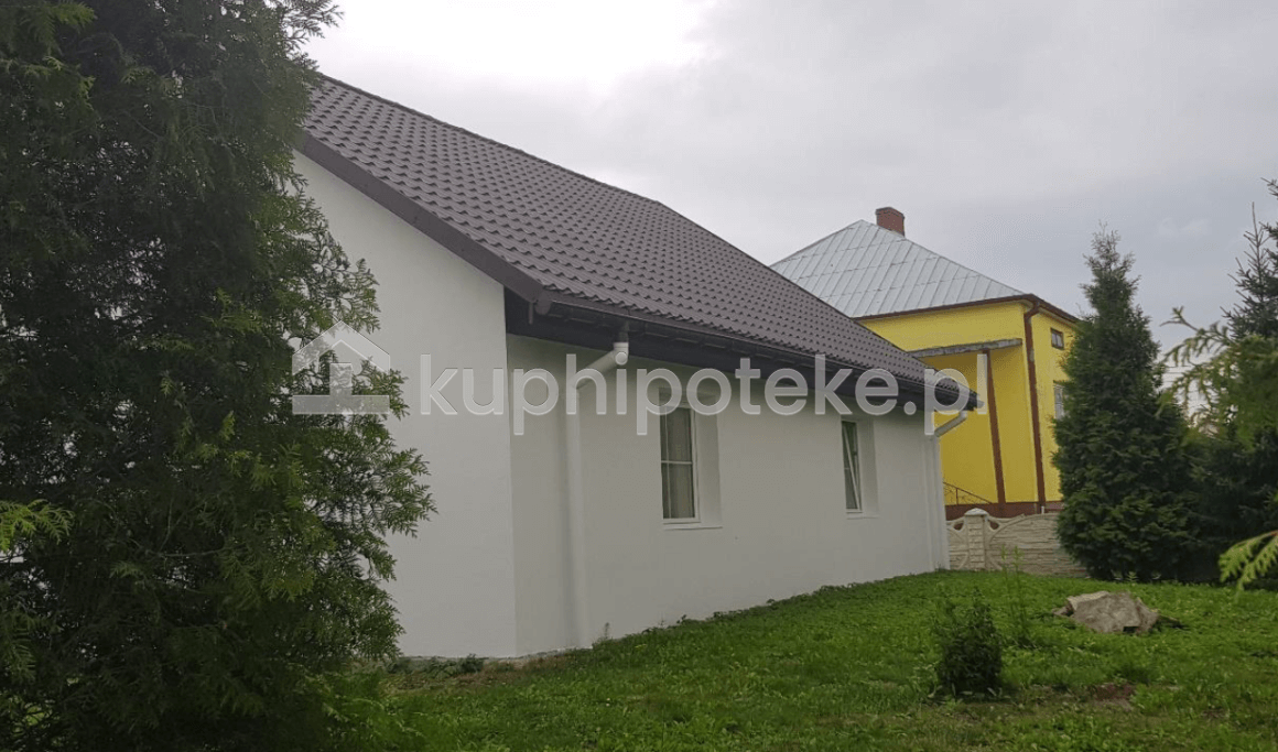 Dwa budynki mieszkalne Występy – wierzytelność hipoteczna na sprzedaż