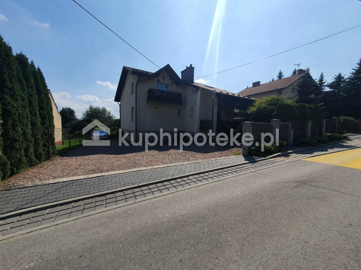 Duży dom z ogrodem pod Krakowem - sprzedaż wierzytelności hipotecznej