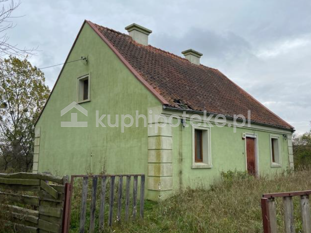 Zielony dom do adaptacji na pojezierzu mazurskim - sprzedaż długu hipotecznego