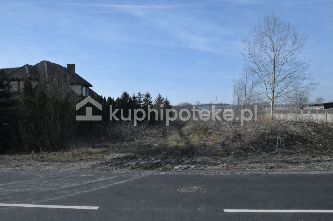 Działki w Brzezince pod zabudowę, blisko Otwocka, Sprzedaż długu, Kuphipoteke