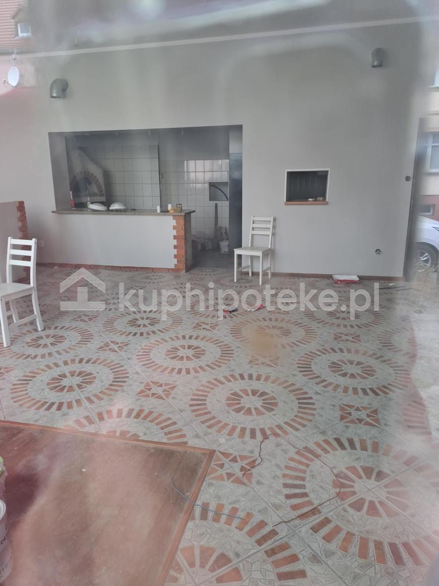 Wnętrze budynku handlowego - oferta wierzytelności zabezpieczonej hipoteką