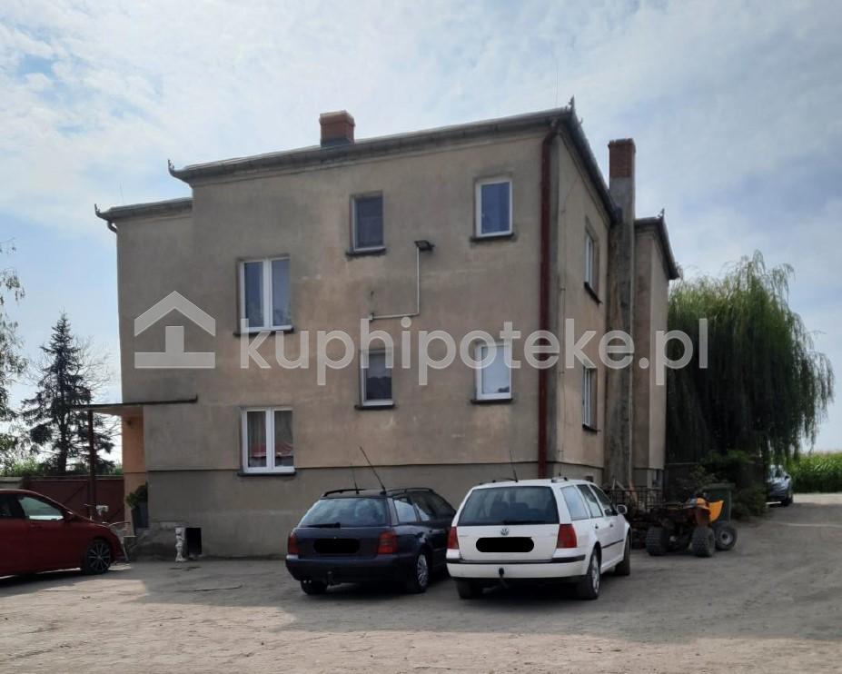 Dom z lat 70, zabudowania gospodarcze, duża działka, Kłecko-sprzedaż wierzytelności hipoteczne.