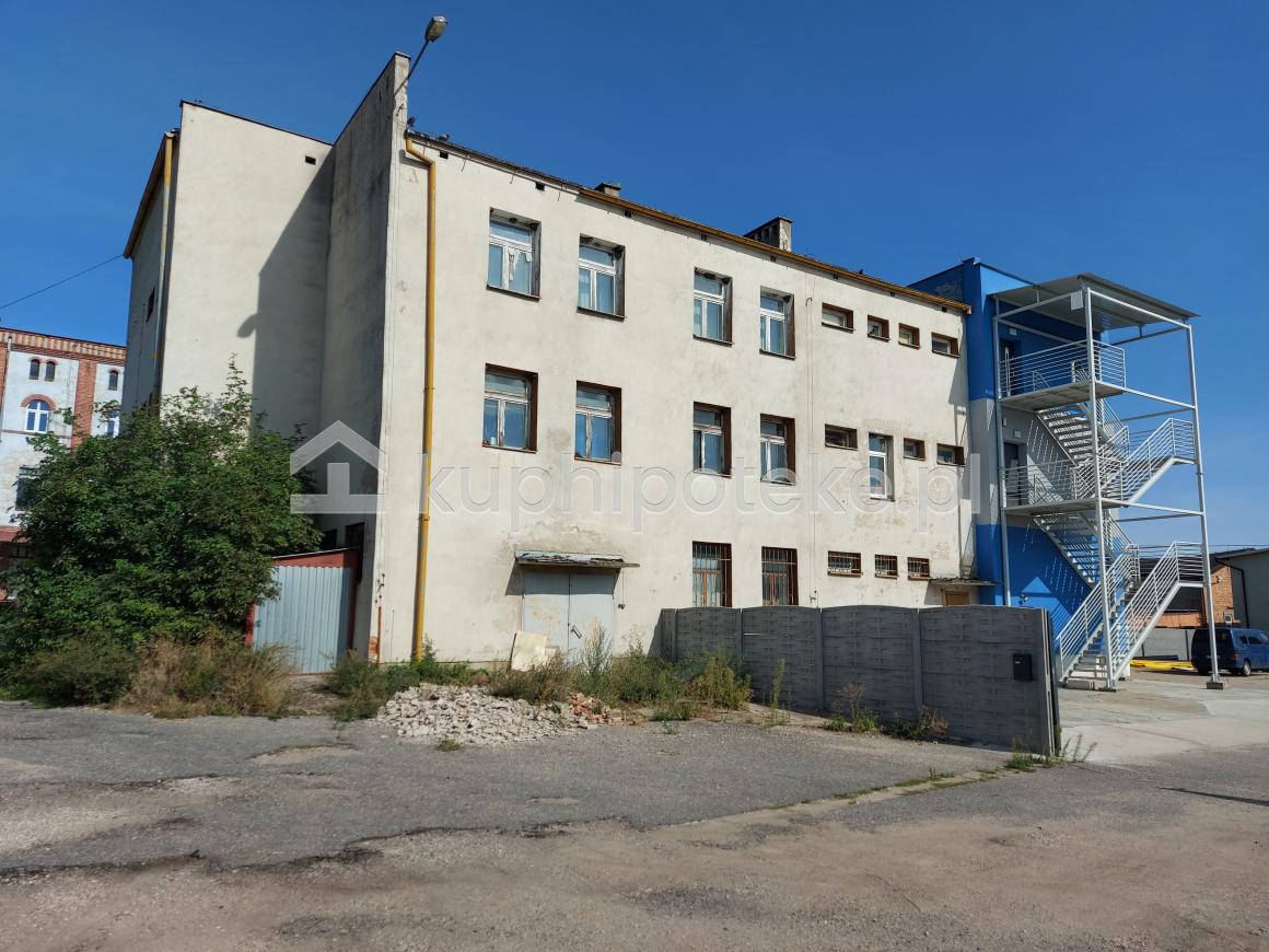 Budynek usługowo-biurowy w Chodzieży, sprzedaż wierzytelności hipotecznej