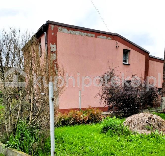 Dom jednorodzinny w Psarach z ogrodem- sprzedaż wierzytelności zabezpieczonej.