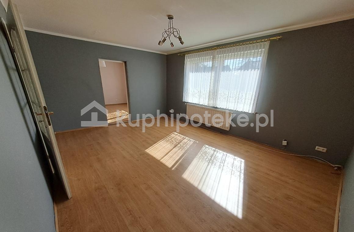 Lokal mieszkalny w dwurodzinnym budynku mieszkalnym w Wejherowie (piętro domu). - Wejherowo - nieruchomości - 4