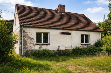 Dom jednorodzinny z budynkiem gospodarczym w Sępólnie Krajeńskim – dwie działki o łącznej pow. 1 277 m²