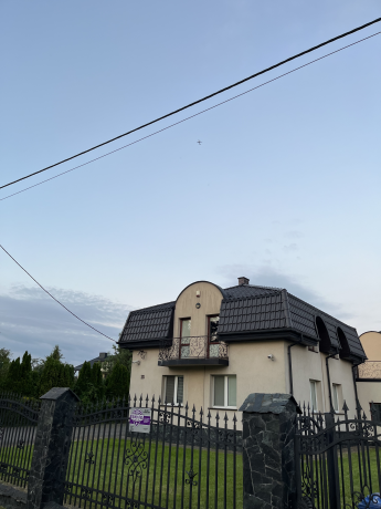 Obiekt biurowo-magazynowy z domem i parkingiem - Pruszków