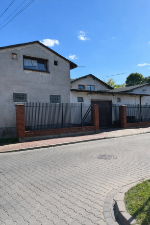 Nieruchomość gruntowa z zabudową mieszkalno-gospodarczą w Piastowie, gmina Pruszków